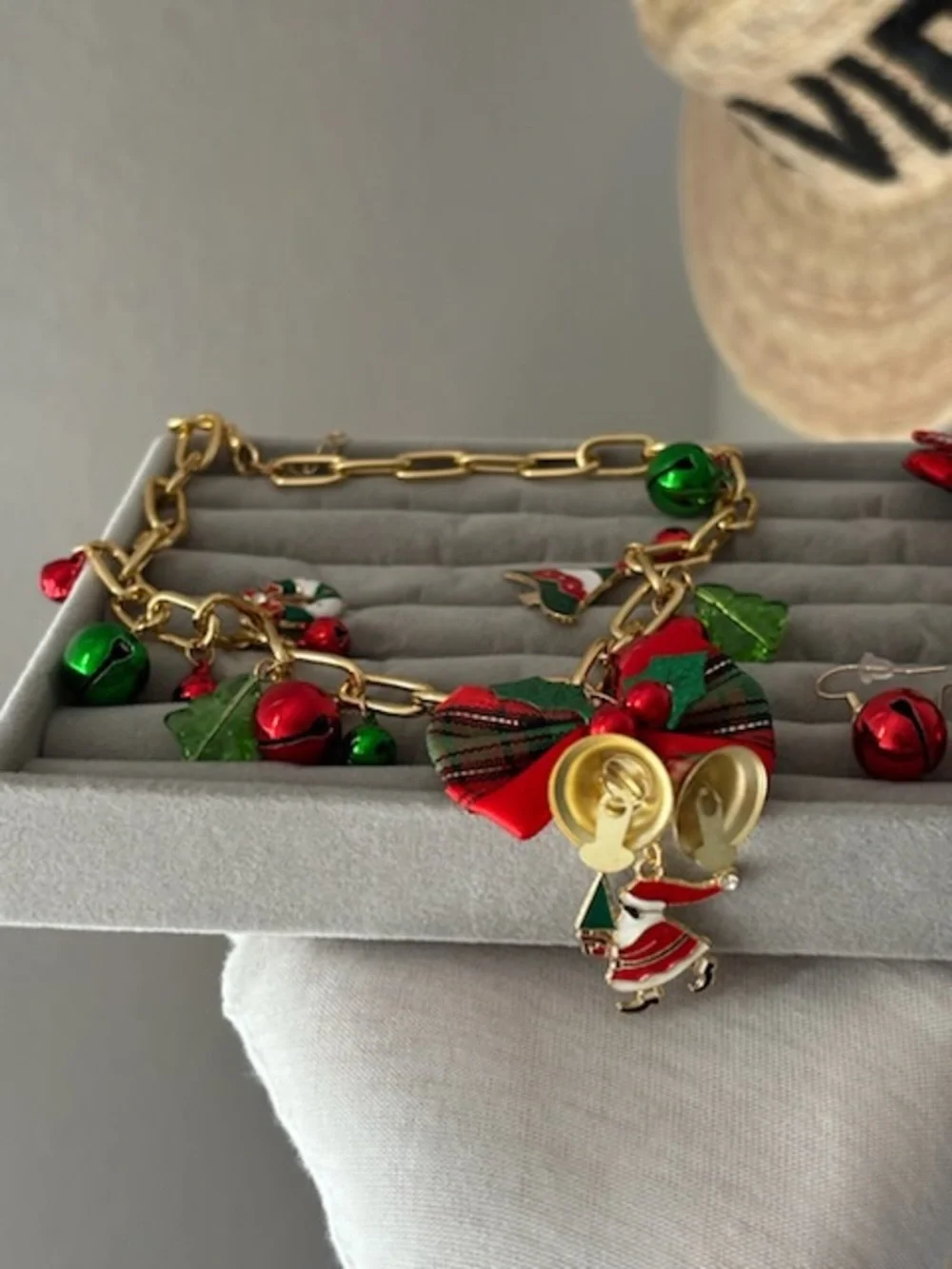 N/A celebrate holidays